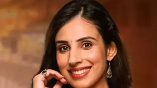 Simaran Kaur is back on TV  with Tose Naina Mila Ke thumbnail