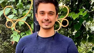Anuj Sullere talks about his character in Sumbul Touqeer starrer Kavya– Ek Jazbaa, Ek Junoon’ Thumbnail