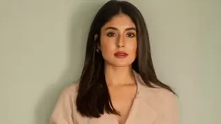 Kritika Kamra on collab with Karan Johar & Guneet Monga in 'Gyaarah Gyaarah': "It's a huge check off my list" Thumbnail