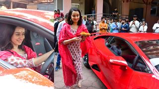 Shraddha Kapoor visits temple flaunting her swanky Lamborghini Huracan Tecnica; calls it 'rath' - Watch