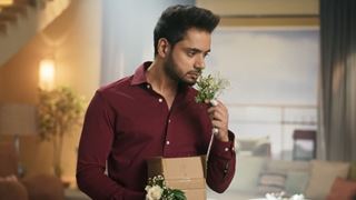 Kathaa Ankahee – Kathaa sends flowers for Raghav, Viaan receives them 