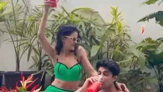 Priyanka Chahar Choudhary and Ankit Gupta enjoy a mushy 'breakfast in pool'  Thumbnail