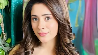 In order to attain perfection for the role of Jhanak, I learned how to row a shikara within 2 days: Hiba Nawab Thumbnail