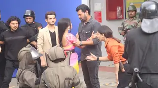 Dr. Shiv to save Radha, Mohan and all the passengers in an action packed Mahasangam episode Thumbnail