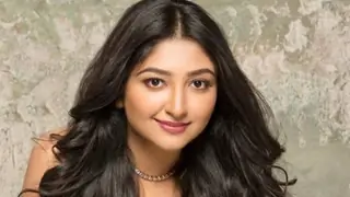 It is Bhoomi Trivedi who will appear on 'Yeh Rishta Kya Kehlata Hai' for Lohri festivities Thumbnail