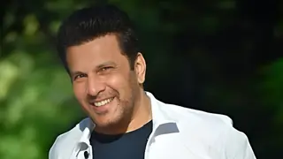 Anupamaa actor Vaquar Shaikh: "Personally, I don't feel that television will ever be in danger" Thumbnail