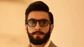 Ranveer Singh's new look leaves fans begging for more: Deepika Padukone can't get enough Thumbnail