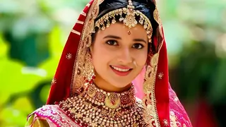 Yeh Rishta Kya Kehlata Hai Samridhi Shukla shares the challenges of shooting in heavy costumes during summer Thumbnail