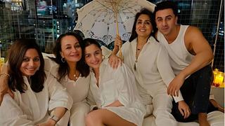 Alia Bhatt-Ranbir Kapoor's 'Mother's day rendezvous ft. moms Neetu & Soni along with Shaheen - PIC thumbnail