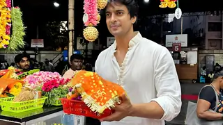 'Khatron Ke Khiladi 14' contestant Gashmeer Mahajani prays for strength at Siddhivinayak Temple Thumbnail
