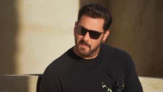 Salman Khan reveals emotional moment on 'Maine Pyaar Kiya' set: I had tears in my eyes thumbnail