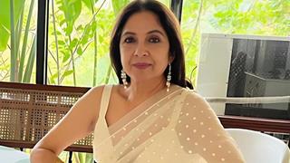  Neena Gupta says: Bold characters don't work here, they become vamps Thumbnail