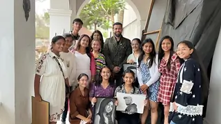 Fans delight Mahir and Anjali with their sketches on the set of Sony SAB's Vanshaj Thumbnail