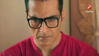 Anupamaa: Vanraj decides to visit his parents only to get their signatures on the property papers Thumbnail