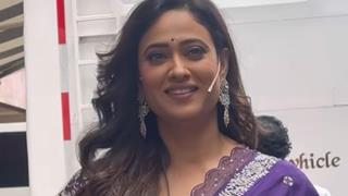 Shweta Tiwari stuns in a gorgeous purple saree, serving up Ganesh Chaturthi outfit inspiration thumbnail