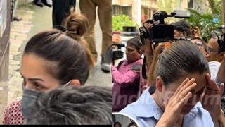 Malaika Arora and Amrita Arora reach their mom's place post their father’s death thumbnail