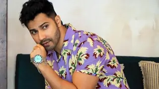 Varun chills by the pool with the SSKTK art team; See PICS