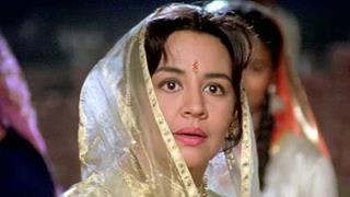 Farida Jalal says she predicted Aditya Chopra would ‘be the best in Bollywood’ during DDLJ shoot thumbnail