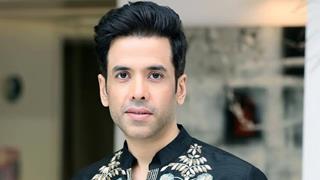 Tusshar Kapoor's Facebook accounts get hacked thumbnail