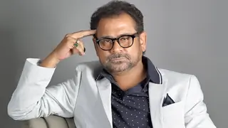 "I Shot the Film Sitting on One Leg," says Anees Bazmee on Directing ‘Bhool Bhulaiyaa 3’ with a Leg Injury Thumbnail