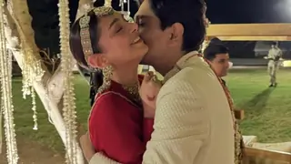 Aditi Rao Hydari and Siddharth groove with Farah Khan and Huma Qureshi to SRK's song; Check out the video Thumbnail