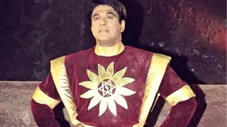 Mukesh Khanna Reveals Why He Rejected Yash Raj Films Aditya Chopra's Offer to Sell Shaktimaan Rights thumbnail