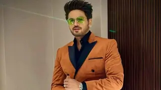 'I have learned watching..': Celebrity Master Chefs' Gaurav Khanna reveals WHO he has learnt cooking from  Thumbnail