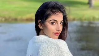 Banita Sandhu Returns to Mumbai with Renewed Focus on Bollywood Career Thumbnail