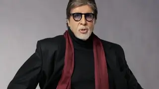 Amitabh Bachchan drops a CRYPTIC post regarding 'Time to Go', leaving fans in confusion Thumbnail