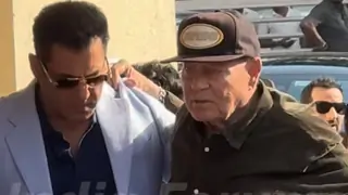 Salman Khan's Sweet Gesture Towards His Dad Salim Khan Up Stairs at 'Sikandar' Trailer Launch Wins Hearts