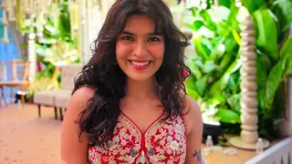 TMKOC’s fame Nidhi Bhanushali resumes shooting for her new project with this CRICKET LEGEND; See PICS