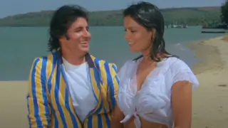 Zeenat Aman's BTS song scoop with Amitabh Bachchan: 