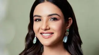 Laughter Chefs 2: Jasmin Bhasin to join the show after Aly Goni Thumbnail