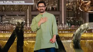 Did Aamir Khan drop hints about doing Kishore Kumar's biopic with Anurag Basu? 