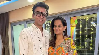 Abhijeet Sawant REVEALS once being on TINDER even after being MARRIED: 'Usmein kya? THOK KE KARO'