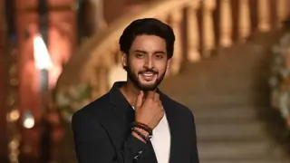 Shagun Pandey gets into teacher mode for  Zee TV ‘Saru’  