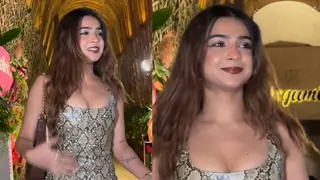 ‘Sir cleavage pe zoom mat karna!’ Apoorva Mukhija's banter with paps go viral Thumbnail