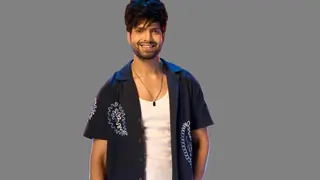 Hitesh Bharadwaj learns Bengali to perfect his role as Ayaan in Aami Dakini