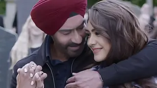 Ajay Devgn finally reacts to the meme fest over his finger dance in the song ‘Pehla Tu Duja Tu’: 'Mera mazak…' Thumbnail