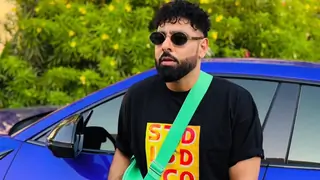 Badshah mocks the act of a man eating KFC in an ISKCON restaurant: 