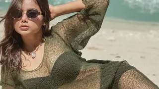 Manisha Rani’s tropical bikini cover up avatar has Haale Dil fans say, ‘Vivek ji pighal jayenge’