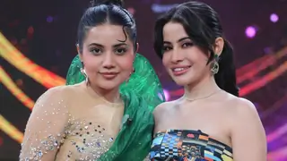 Uorfi Javed gives an adorable send-off to baby sister Dolly for Zee TV’s Chhoriyan Chali Gaon