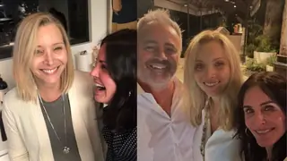 Mini 'FRIENDS' Reunion: Courteney Cox, Lisa Kudrow & Matt LeBlanc aka Monica, Phoebe & Joey melt hearts