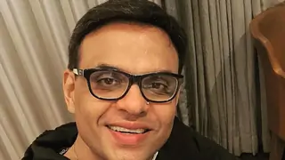 Sandip Sikcand takes a dig at Donald Trump says 'Bigg Boss should approach him'