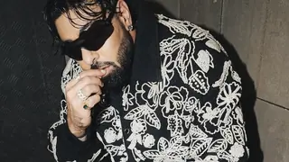 Badshah cracks up New Jersey crowd by tweaking Tareefan lyrics to take a dig at Trump's tariffs; Watch