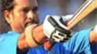 Kudos to Sachin's hundred 100s: B-Town Thumbnail