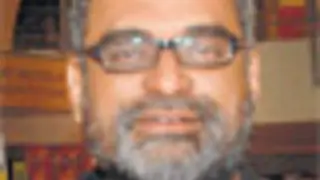 Balki to shoot his next with Big B at year-end Thumbnail