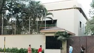 Break in at Bachchan home Thumbnail