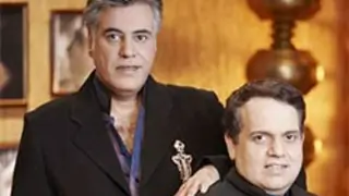 Dimple Kapadia is our silent muse: Sandeep Khosla Thumbnail