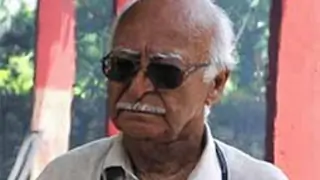 He asked me if he'll die or live: Hangal's son Thumbnail